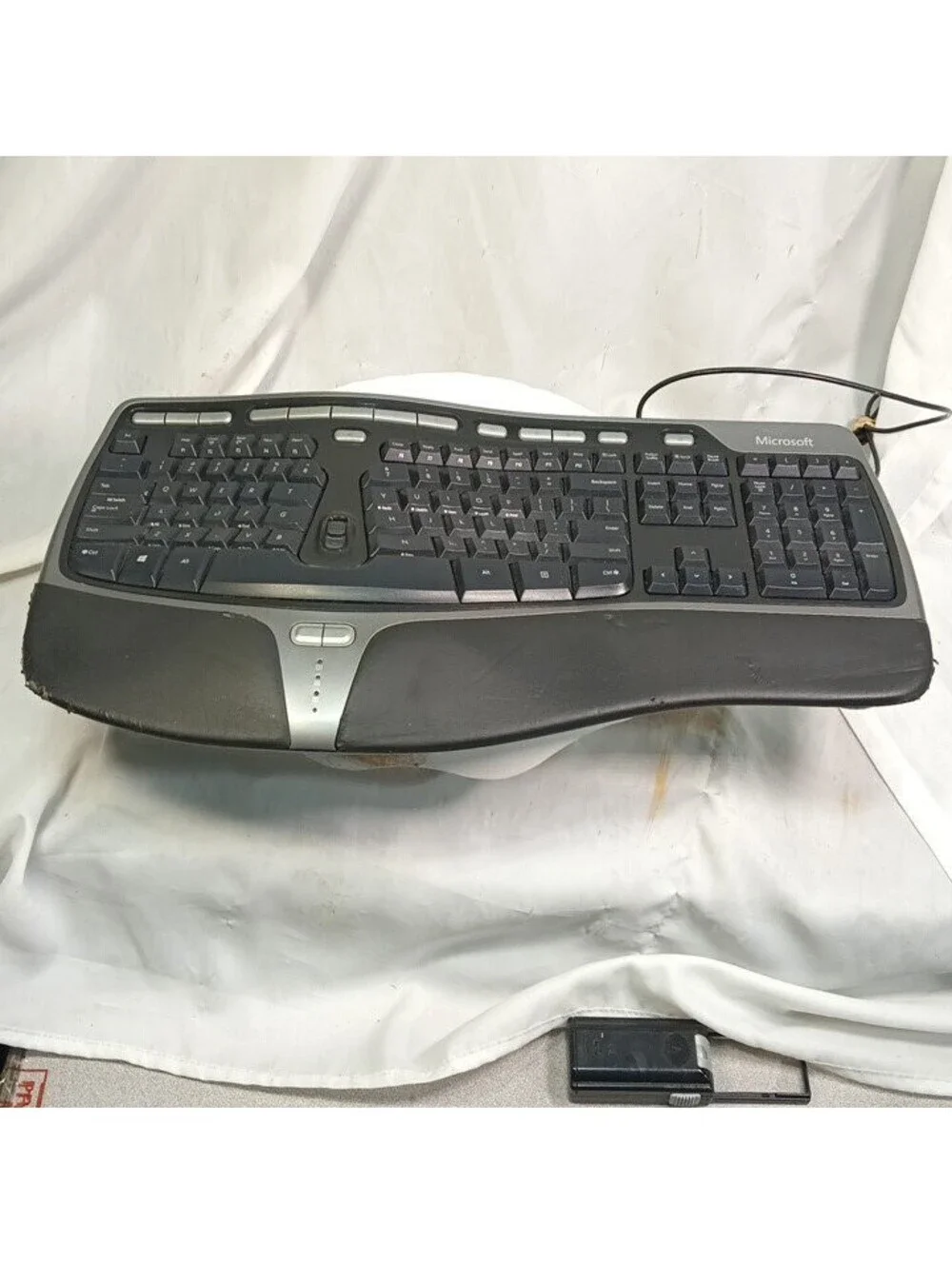 Microsoft Natural Ergonomic Keyboard 4000 Wired USB Split